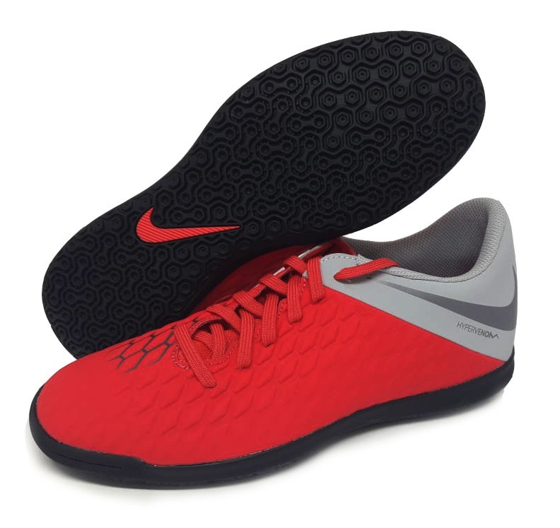 Chuteira Nike PhantomX 3 Club IC